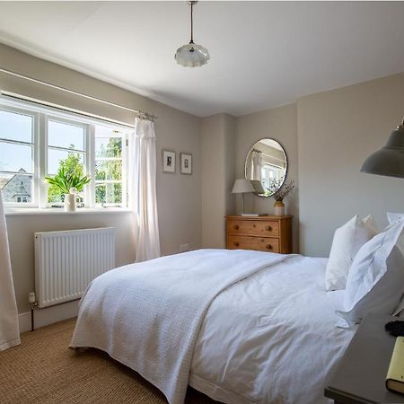 Gleneda Cottage - A Renovated, Traditional Cotswold Cottage Full Of Charm With Fireplace And Garden Bourton on the Hill 외부 사진