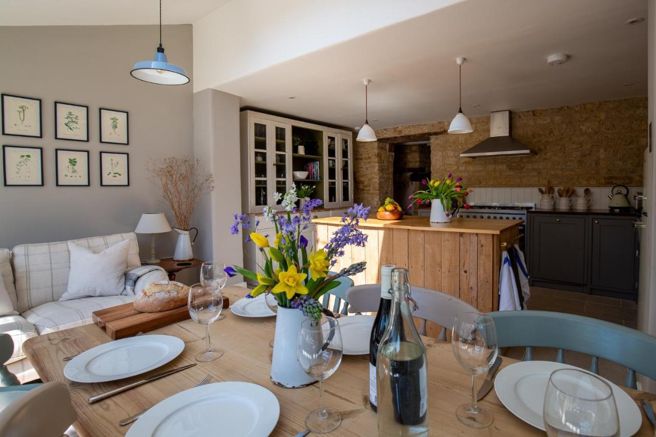 Gleneda Cottage - A Renovated, Traditional Cotswold Cottage Full Of Charm With Fireplace And Garden Bourton on the Hill 외부 사진