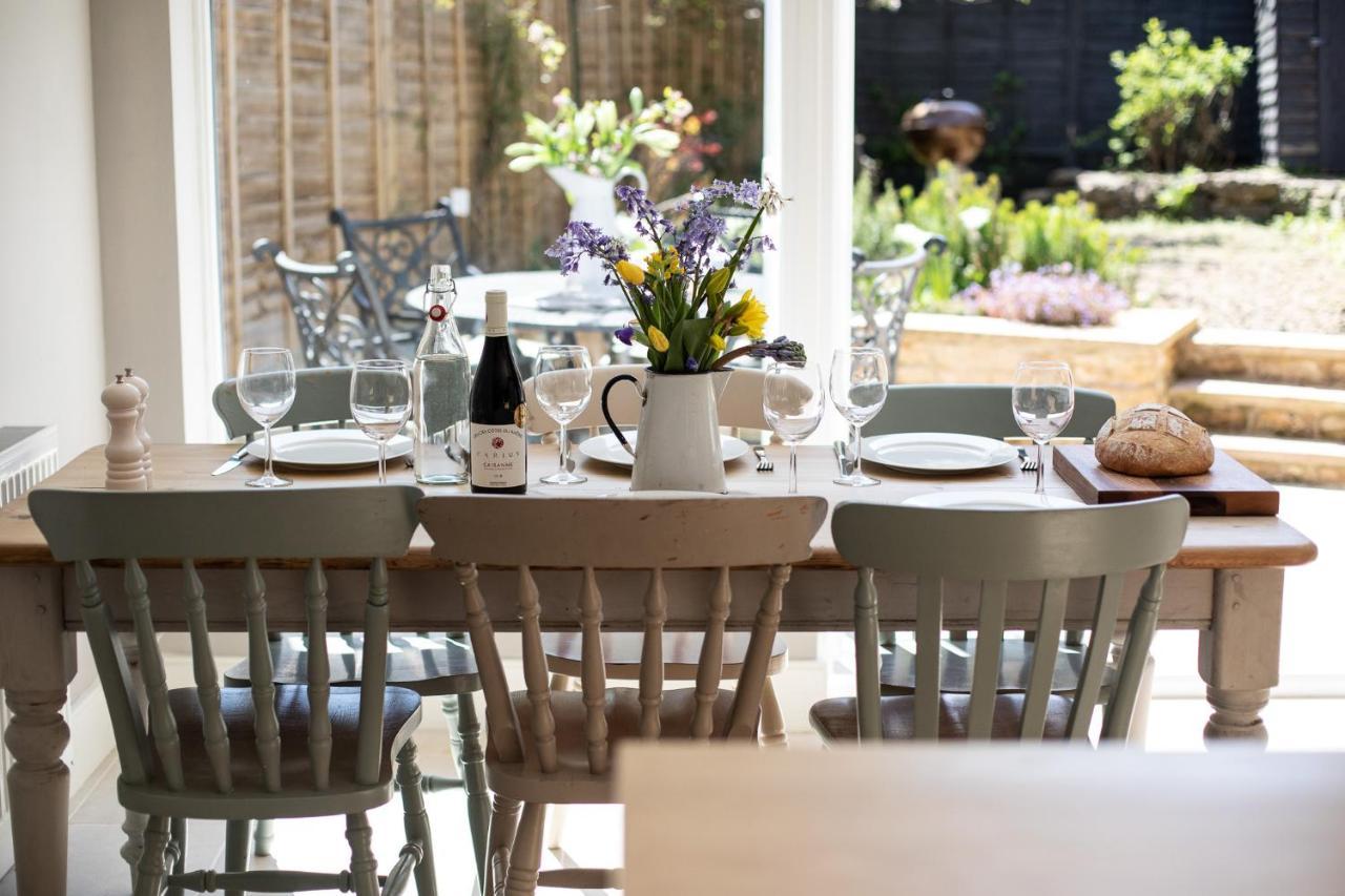 Gleneda Cottage - A Renovated, Traditional Cotswold Cottage Full Of Charm With Fireplace And Garden Bourton on the Hill 외부 사진