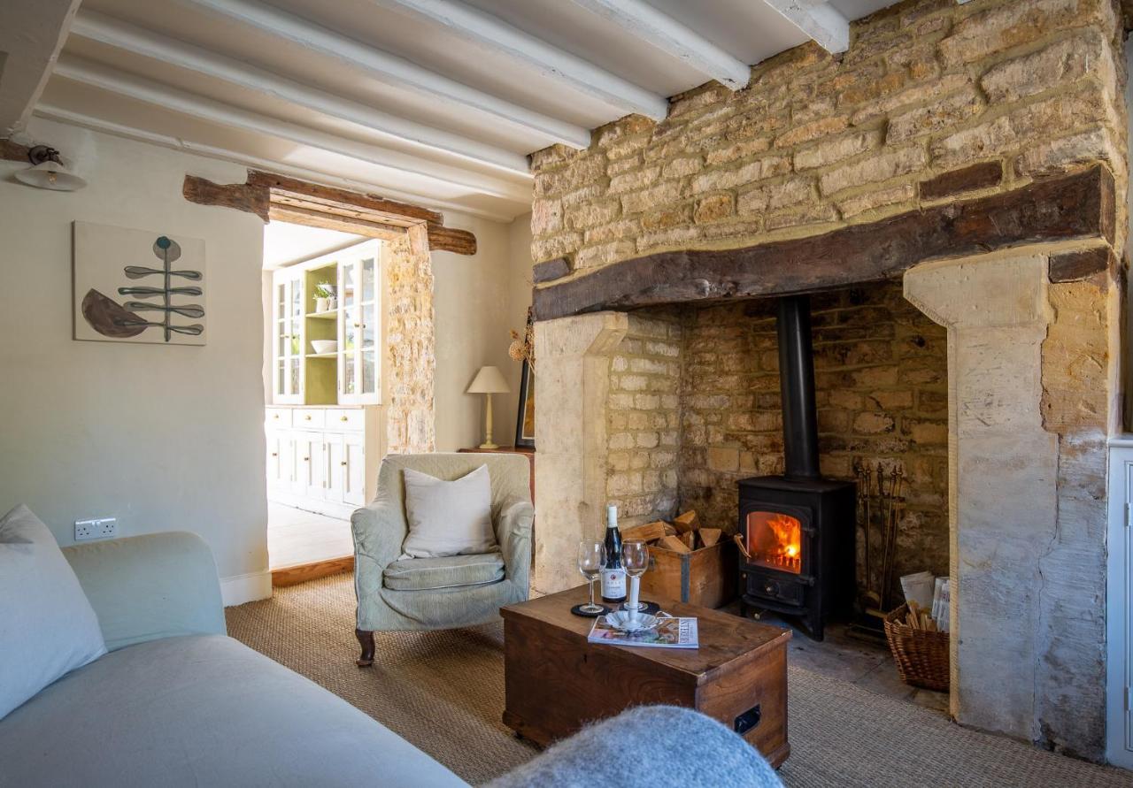 Gleneda Cottage - A Renovated, Traditional Cotswold Cottage Full Of Charm With Fireplace And Garden Bourton on the Hill 외부 사진